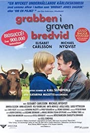 Grabben i graven bredvid (2002) cover