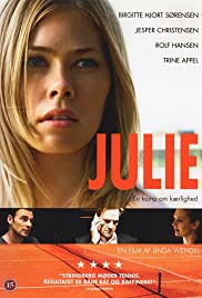 Julie (2011) copertina